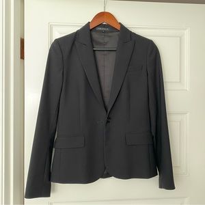 Theory Women’s Black suiting jacket blazer size 4